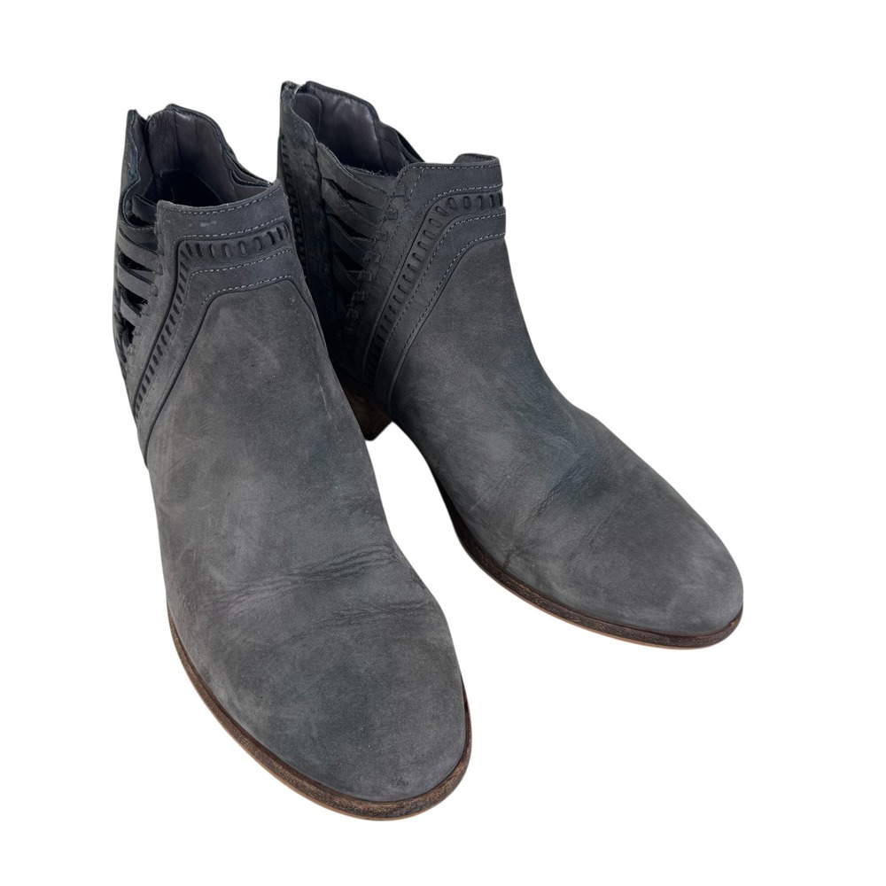 Vince‎ Camuto Pimmy Gray Suede Cutout Ankle Booties Women Size 7.5